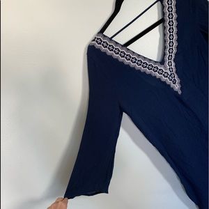 💜3/$35💜 Kona Sol Embroidered Tassel Coverup